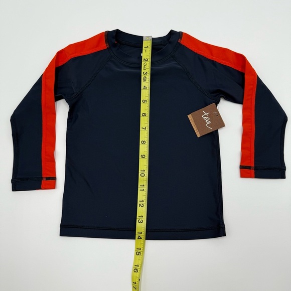 NWT Tea Collection Boys Kids Swim Rash Guard Shirt - Navy & Red Orange Size 2 - Picture 4 of 7